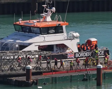 British Ministers Affirm Migrant Returns Agreement with France Goes Ahead Despite Legal Injunction